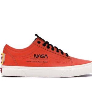 Vans Old Skool NASA Space Voyager Firecracker Orange Leather Men 6/ Women 7.5